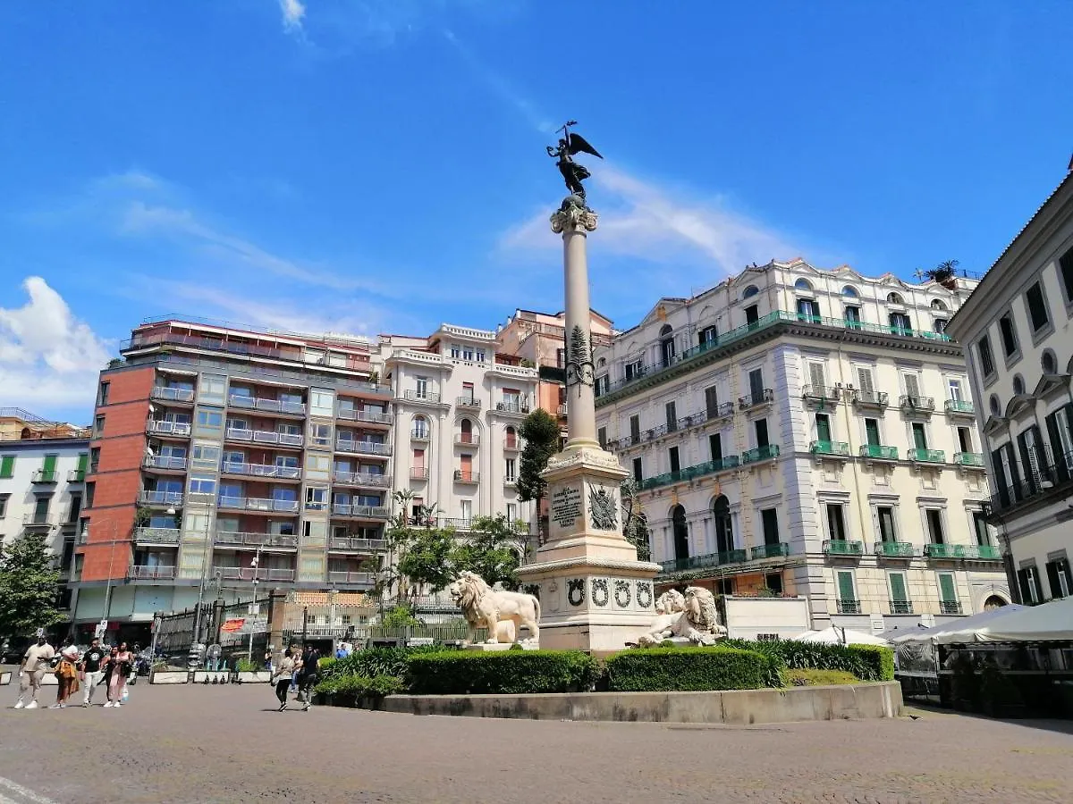 Vivaldo Suite Piazza dei Martiri - Guest House Napoli