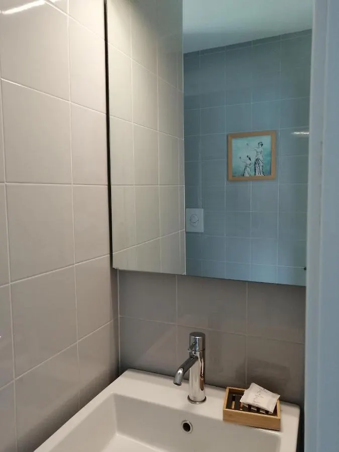 Vivaldo Suite Piazza dei Martiri - Guest House Napoli